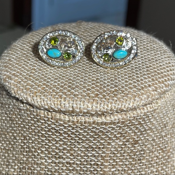 2 pc Silver tone Crystal Necklace Set - Picture 5 of 8